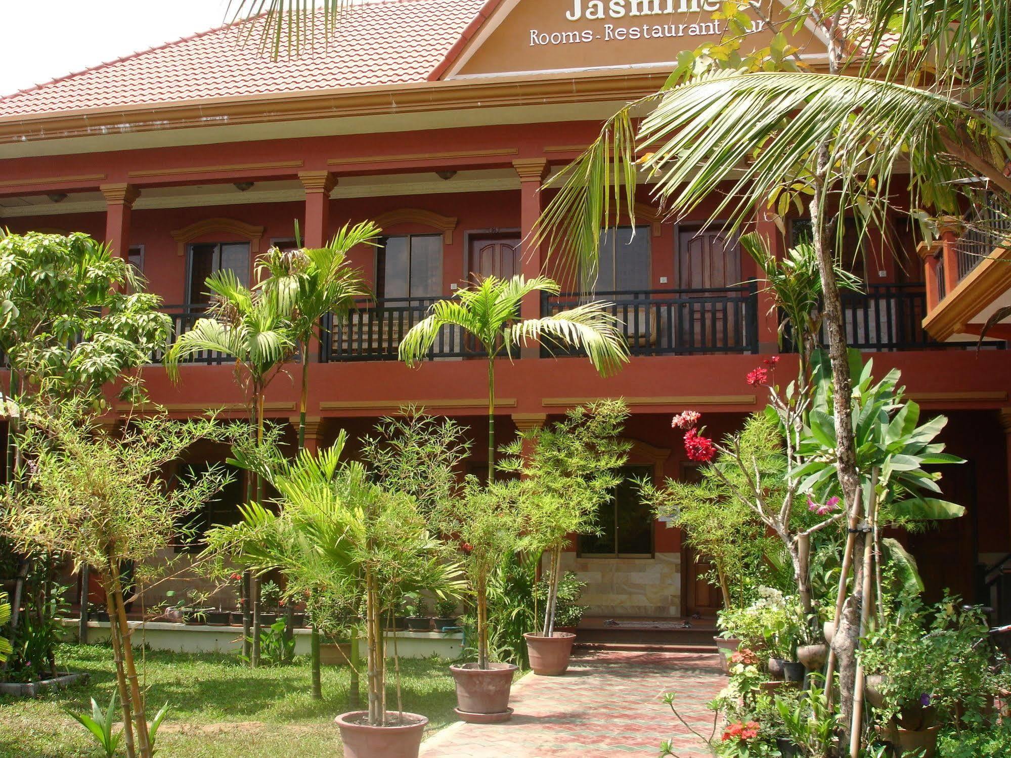 Jasmine Family Hostel Siem Reap Exterior photo